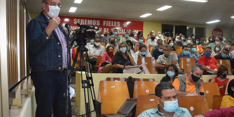Encuentro con dirigentes provinciales y municipales - Granma