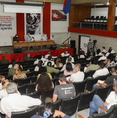 Visita a la Universidad de Ciencias de la Cultura Física y el Deporte “Manuel Fajardo”