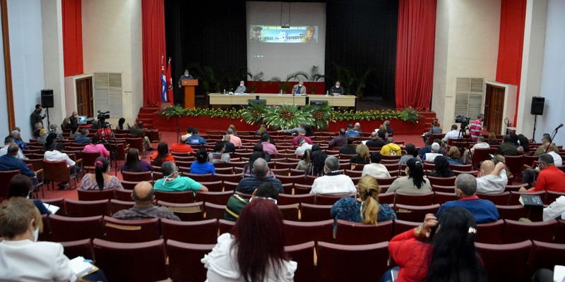 Encuentro con dirigentes provinciales y municipales - Las Tunas