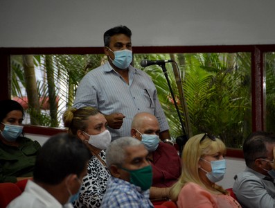 Encuentro con dirigentes provinciales y municipales - Holguin