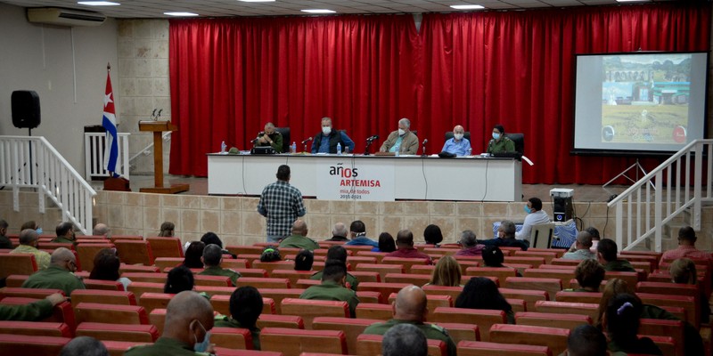 Encuentro con dirigentes provinciales y municipales - Artemisa