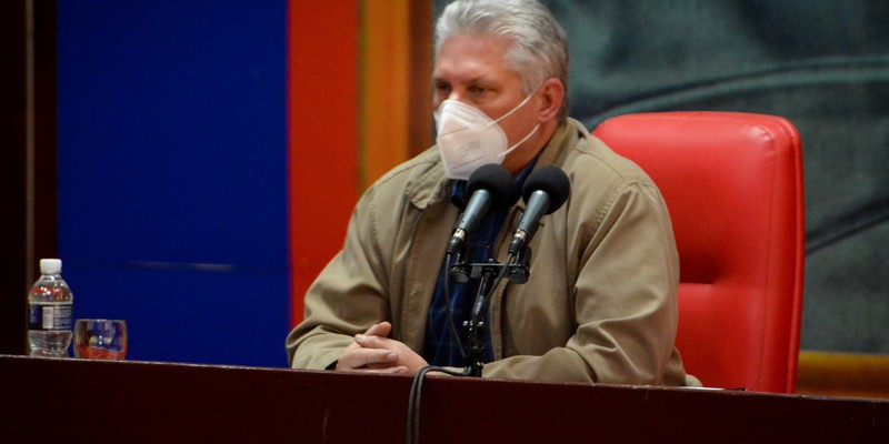 Encuentro con dirigentes provinciales y municipales - Holguin