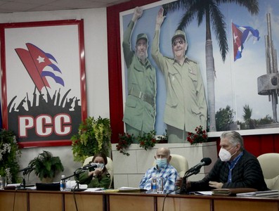 Encuentro con dirigentes provinciales y municipales - Villa Clara