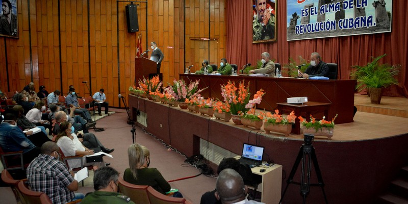 Encuentro con dirigentes provinciales y municipales - Guantánamo