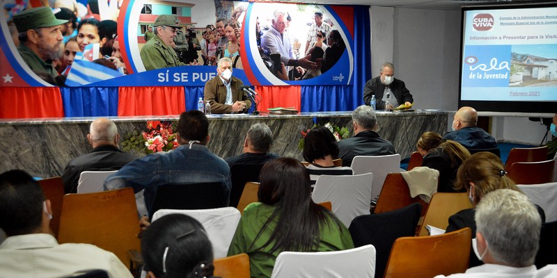 Encuentro con dirigentes provinciales y municipales - Isla de la Juventud