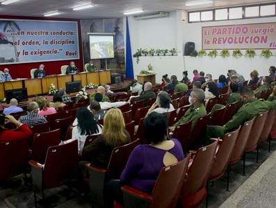 Encuentro con dirigentes provinciales y municipales - Villa Clara