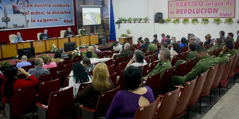 Encuentro con dirigentes provinciales y municipales - Villa Clara