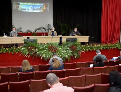 Encuentro con dirigentes provinciales y municipales - Las Tunas