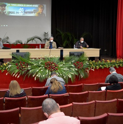 Encuentro con dirigentes provinciales y municipales - Las Tunas