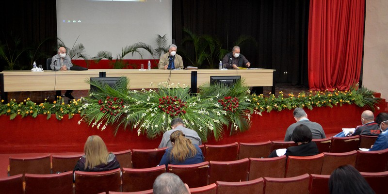 Encuentro con dirigentes provinciales y municipales - Las Tunas