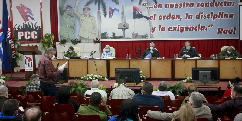 Encuentro con dirigentes provinciales y municipales - Villa Clara