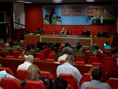 Encuentro con dirigentes provinciales y municipales - Santiago de Cuba