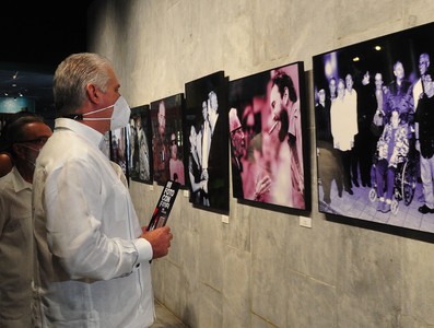 Exposiciones Fotográficas Fidel en Revolución y Mis fotos con Fidel