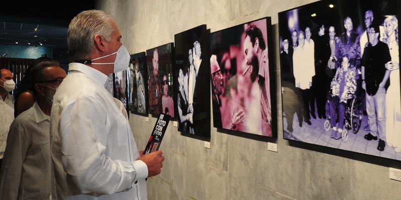 Exposiciones Fotográficas Fidel en Revolución y Mis fotos con Fidel