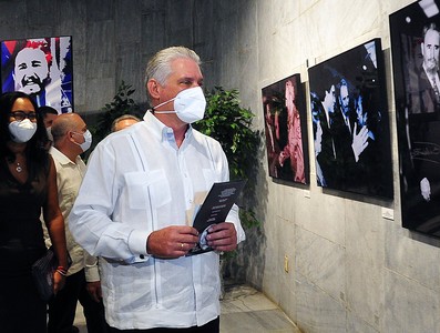 Exposiciones Fotográficas Fidel en Revolución y Mis fotos con Fidel