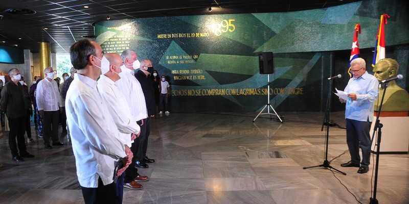 Exposiciones Fotográficas Fidel en Revolución y Mis fotos con Fidel