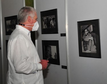 Exposiciones Fotográficas Fidel en Revolución y Mis fotos con Fidel 8