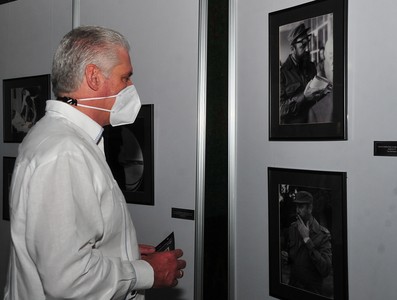 Exposiciones Fotográficas Fidel en Revolución y Mis fotos con Fidel
