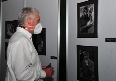 Exposiciones Fotográficas Fidel en Revolución y Mis fotos con Fidel 9