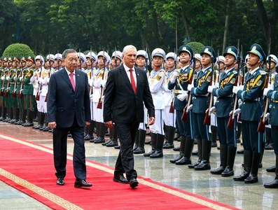 Presidente Díaz-Canel en Vietnam