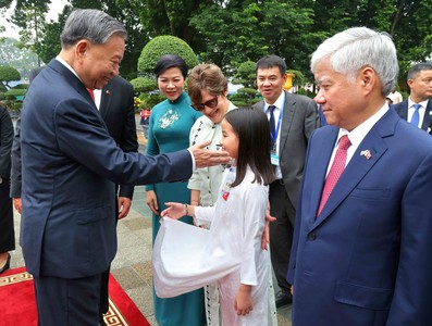 Presidente Díaz-Canel en Vietnam