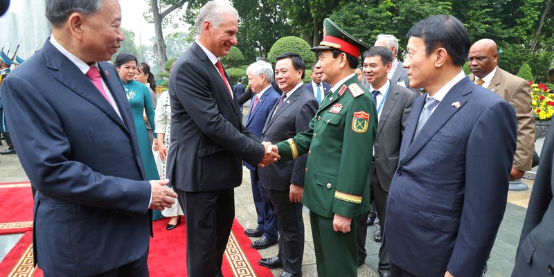 Presidente Díaz-Canel en Vietnam