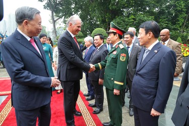 Presidente Díaz-Canel en Vietnam 13