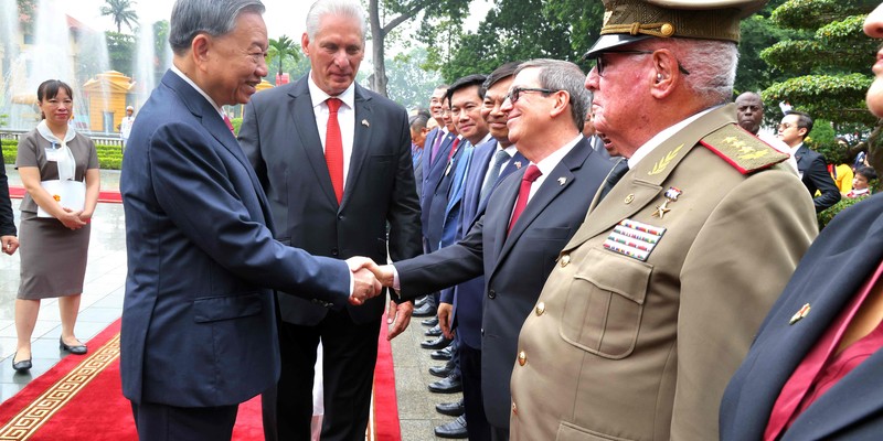 Presidente Díaz-Canel en Vietnam