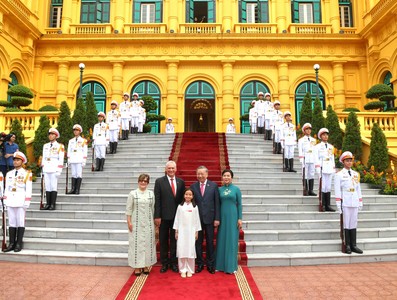 Presidente Díaz-Canel en Vietnam