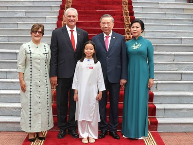 Presidente Díaz-Canel en Vietnam