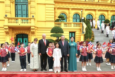 Presidente Díaz-Canel en Vietnam 27