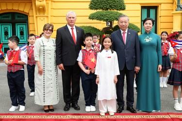 Presidente Díaz-Canel en Vietnam 28
