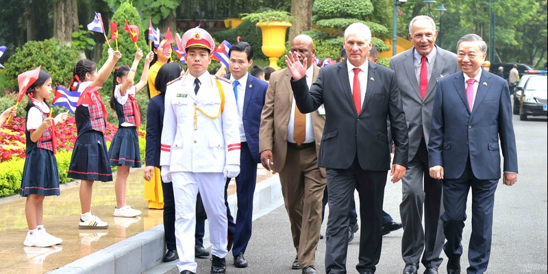 Presidente Díaz-Canel en Vietnam