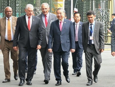 Presidente Díaz-Canel en Vietnam