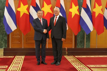 Presidente Díaz-Canel en Vietnam 31