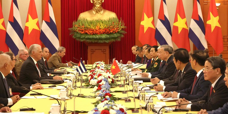 Presidente Díaz-Canel en Vietnam