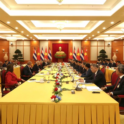 Presidente Díaz-Canel en Vietnam