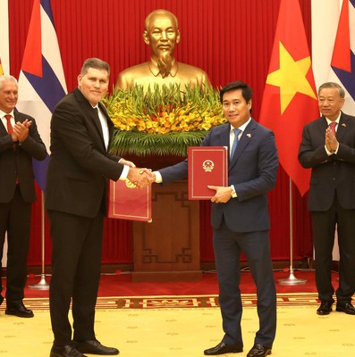 Presidente Díaz-Canel en Vietnam