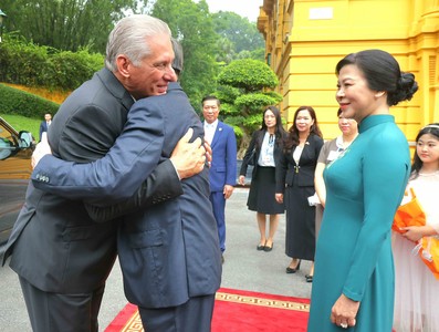 Presidente Díaz-Canel en Vietnam