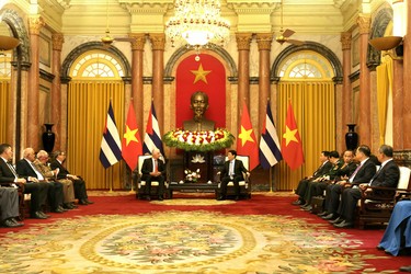 Presidente Díaz-Canel en Vietnam 52