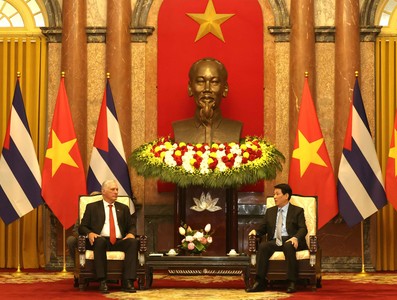 Presidente Díaz-Canel en Vietnam