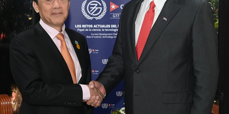 Encuentro de Díaz-Canel con jefes de estado y de delegaciones