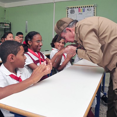 Inauguración de la Escuela Especial Amistad Cuba-Vietnam