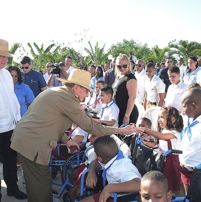 Inauguración de la Escuela Especial Amistad Cuba-Vietnam
