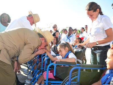 Inauguración de la Escuela Especial Amistad Cuba-Vietnam