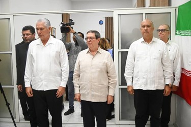 Firma Presidente cubano Libro de Condolencias en honor al Gran Ayatolá Alí Jameneí 14