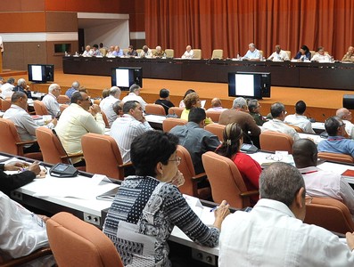 Reunión con los presidentes de las asambleas provinciales y municipales del Poder Popular