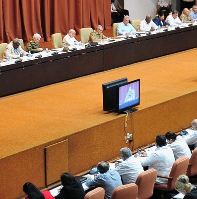 Reunión con los presidentes de las asambleas provinciales y municipales del Poder Popular
