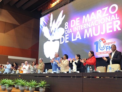 Clausura X Congreso de la FMC