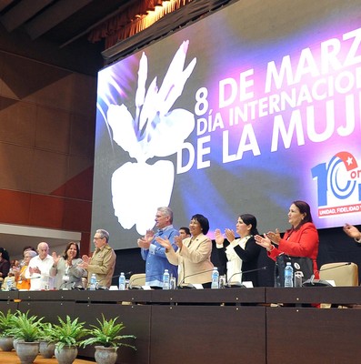 Clausura X Congreso de la FMC